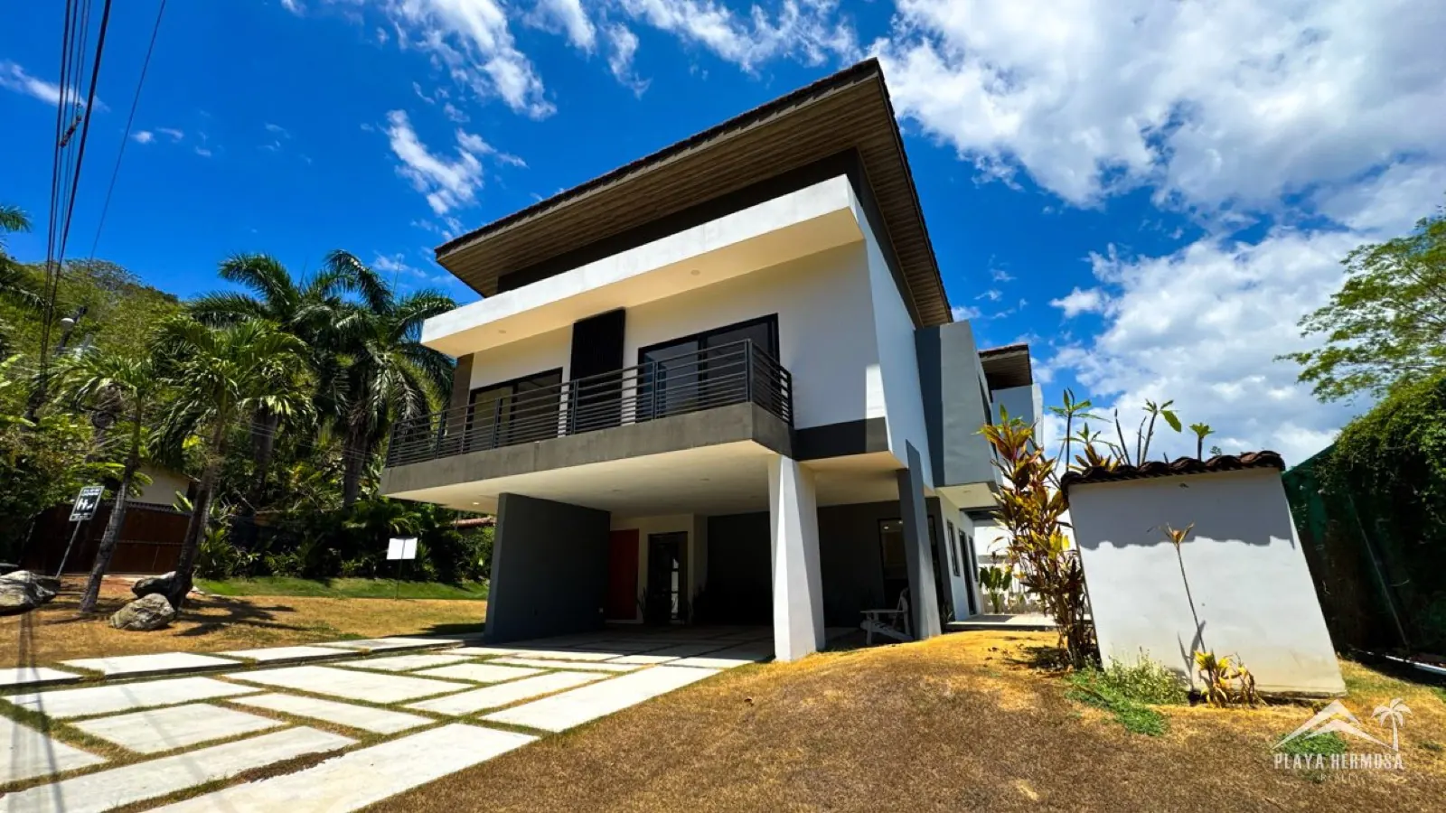 Brand new modern house – Opera Salvaje