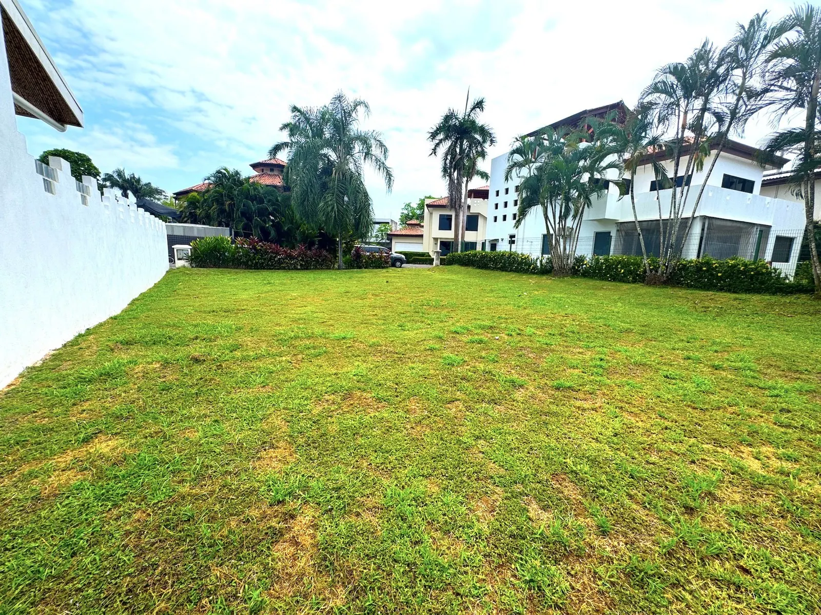 Great lot for sale in Hermosa Palms Gated community