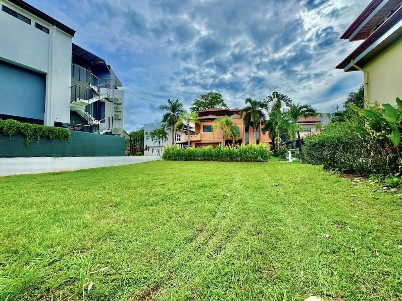 HERMOSA PALMS LOT FOR SALE RARE OPPORTUNITY!!!