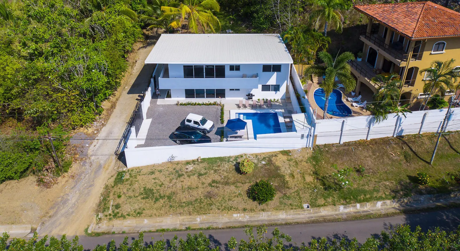 SURFSIDE APARTMENTS FOR SALE IN PLAYA HERMOSA