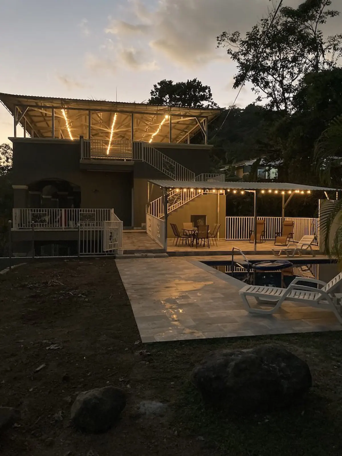 Tropical Duplex with Pool and Development Potential in Playa Hermosa